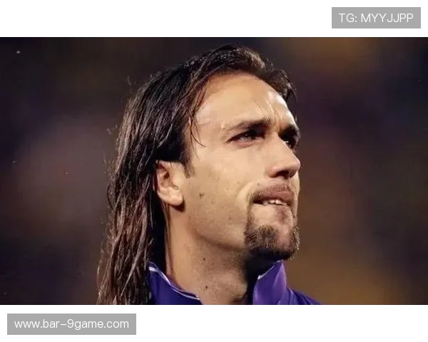 长发飘逸的足球明星们 谁才是球场上最具魅力的长发王者